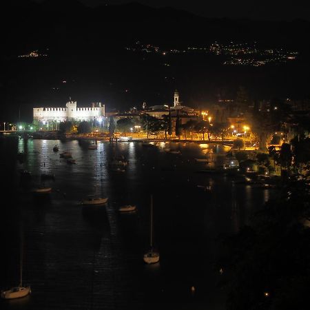Villa Casapi' Torri Del Benaco Exterior foto